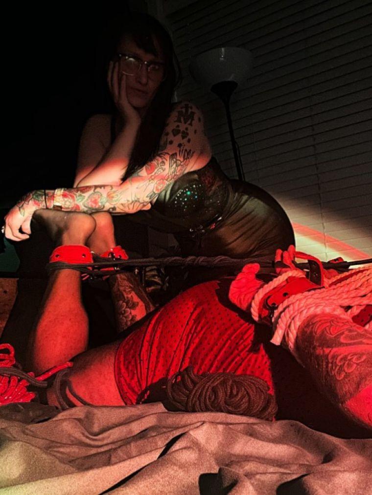 Madam Rabbit — escort ad and pictures